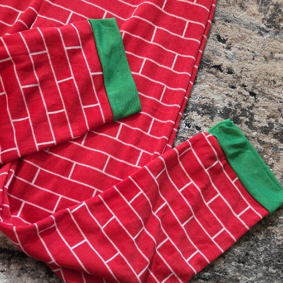 Dec 25th Mens Onesie Lightup Firepace - Picture 5 of 12